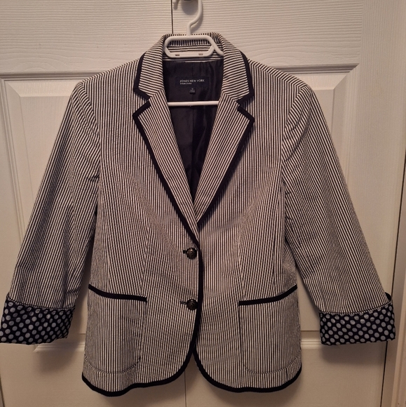 Jones New York Signature Black and White Pinstripe Blazer - Picture 1 of 7